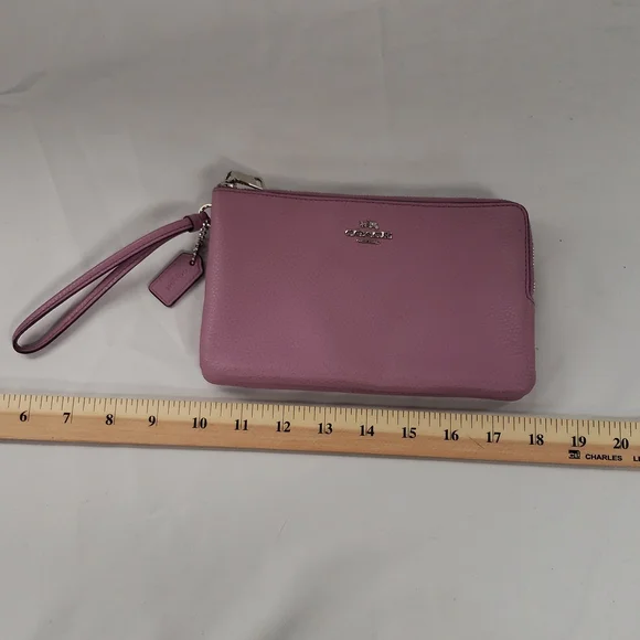Coach Lilac Wristlet - Picture 5 of 7